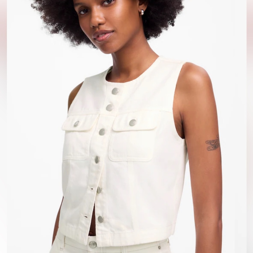 Madewell Cropped Denim Vest: Airy Denim Edition